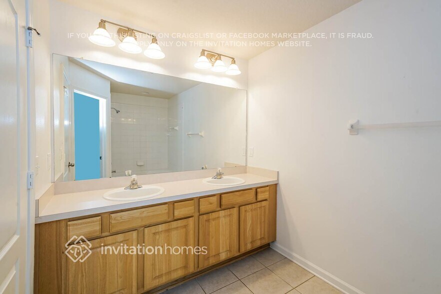 Building Photo - 26648 Castleview Way