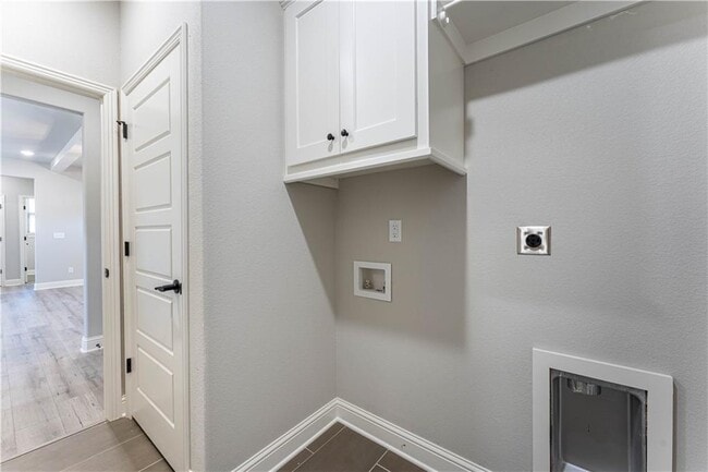 Building Photo - 2312 John W Montgomery Cir