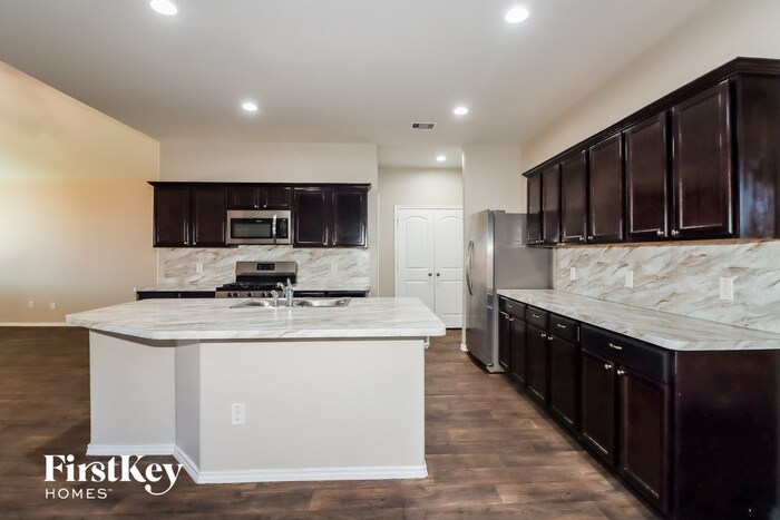 Building Photo - 21235 Bellaria Summit Trail