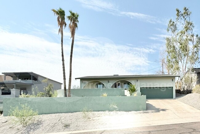 Building Photo - 1701 E Camino del Santo