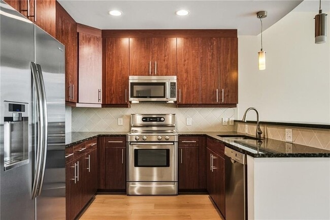 Building Photo - 1080 Peachtree St NE