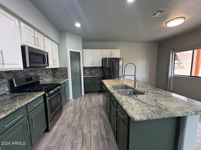 Building Photo - 1971 Knowlton St