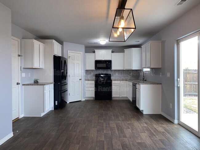 Building Photo - 3875 Reindeer Cir