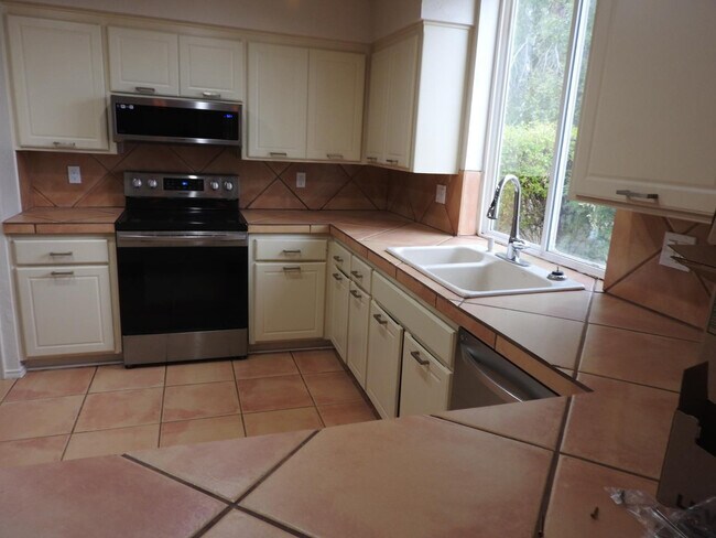 Building Photo - 4111 N 87th Pl