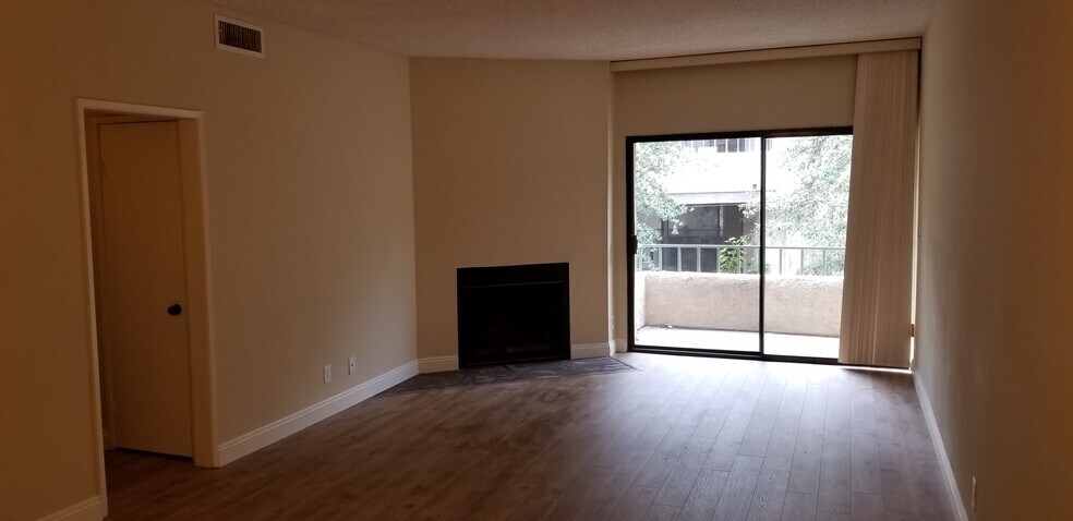 Building Photo - 4141 Via Marisol