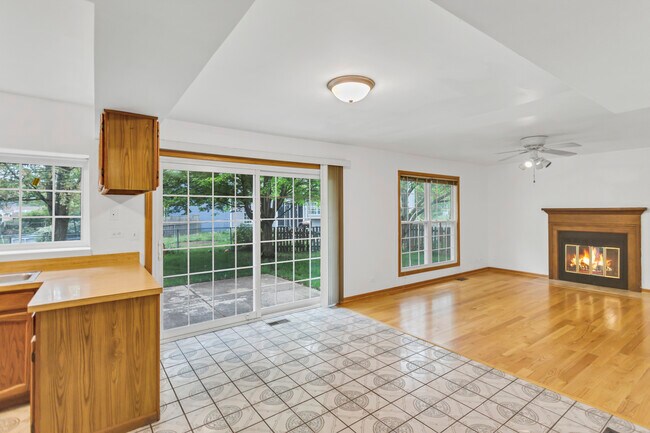 Building Photo - 3224 Bremerton Ln