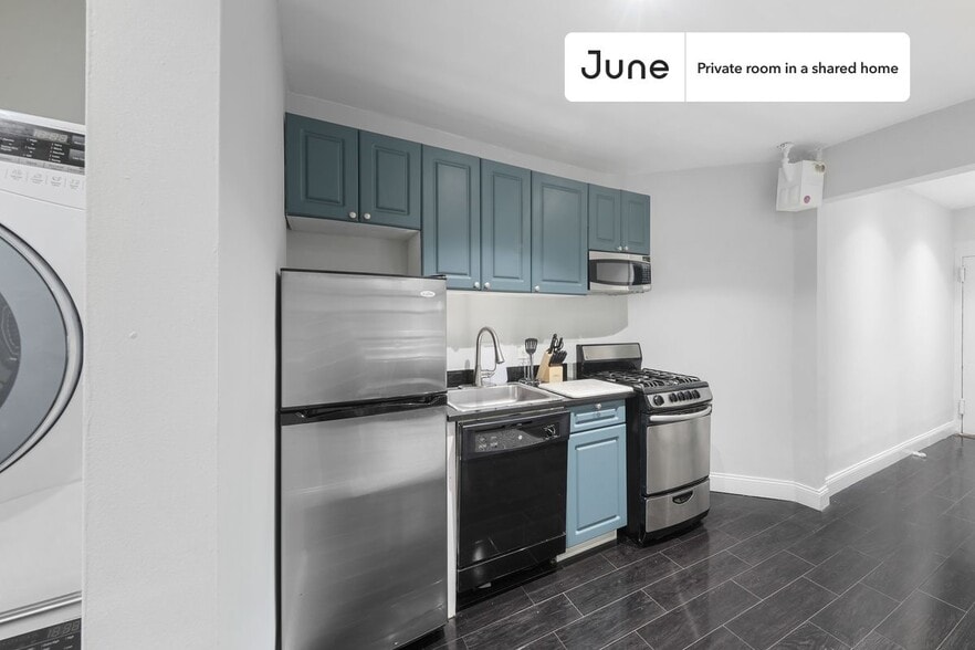 Building Photo - Room in Shared 2 bed/1 bath home