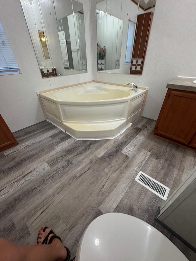 Building Photo - 70 Timber Rd