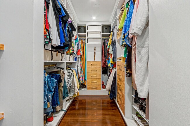 Building Photo - 1545 Seagrape Way