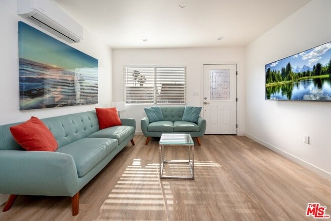 Building Photo - 4727 W 18th St