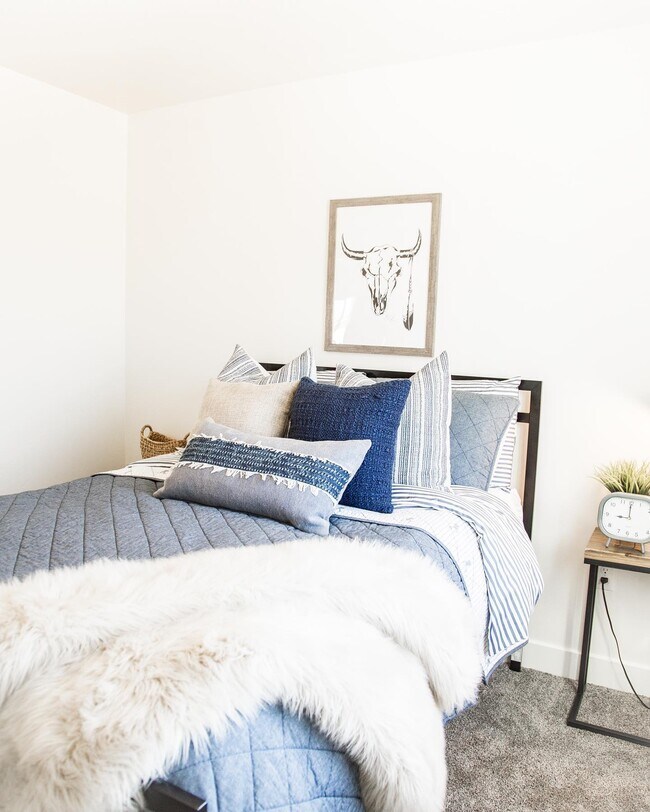 Building Photo - 939 Ironwood Dr