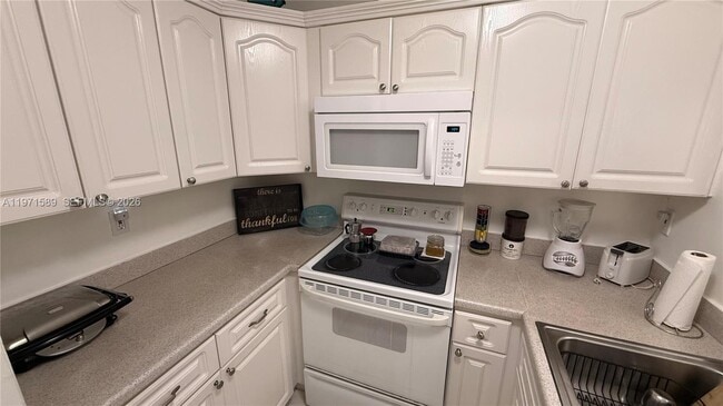 Building Photo - 11715 SW 18th St