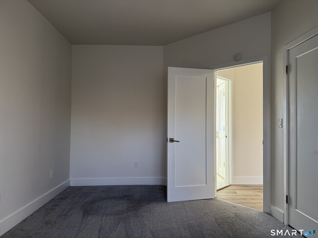 Building Photo - 87 Montoya Dr