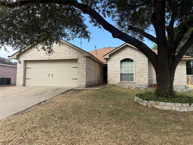 Primary Photo - 808 Sunflower Dr