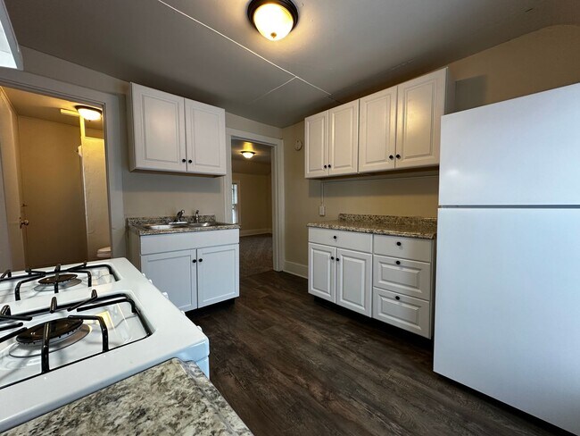 Building Photo - 1020 Berner St