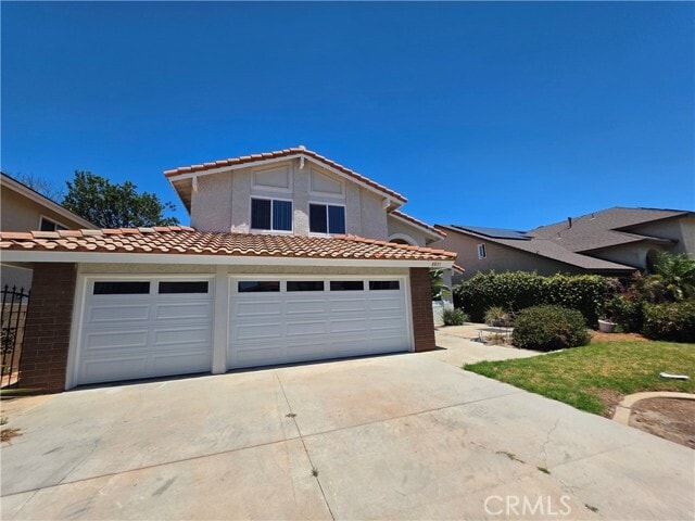 Building Photo - 8831 Sailport Dr