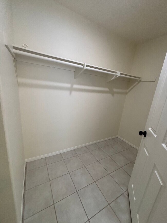 Building Photo - 2 Bedroom 2 Bathroom Condo Living in Great Community Located At West Village Of Singing Hills HOA.
