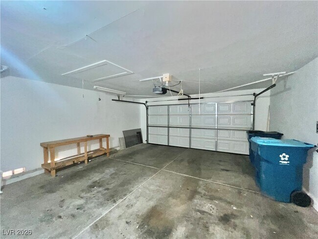 Building Photo - 9553 World Cup Dr