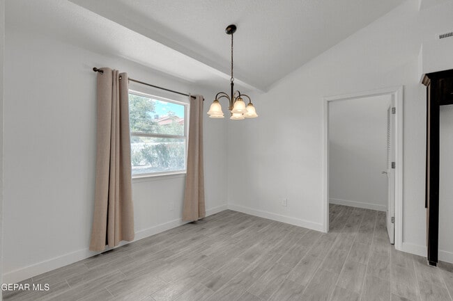 Building Photo - 6541 Dakota Ridge Dr