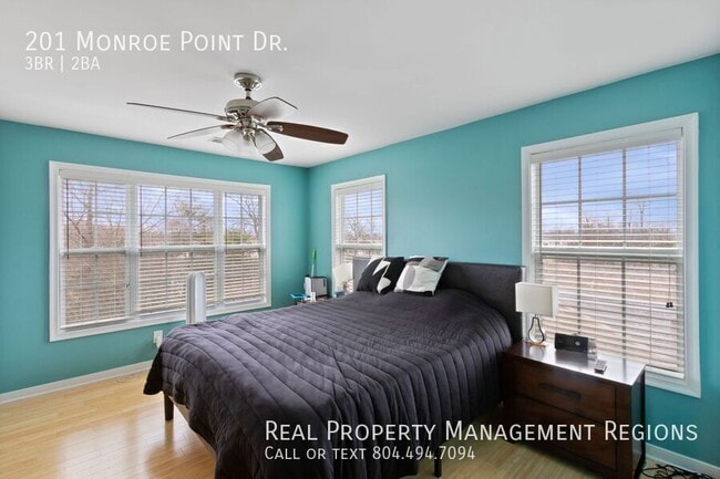 Building Photo - 201 Monroe Point Dr