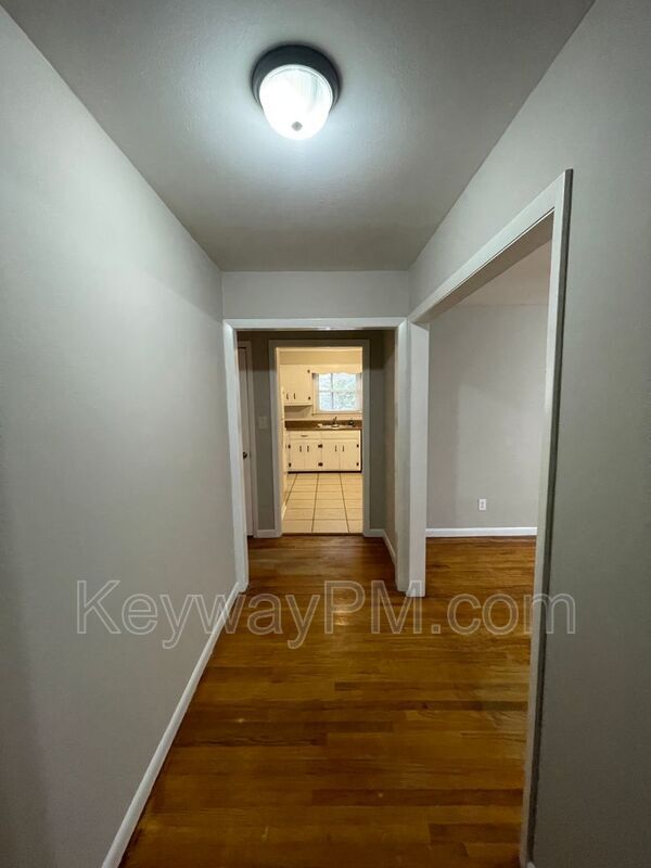 Building Photo - 2341 Ridge Rd