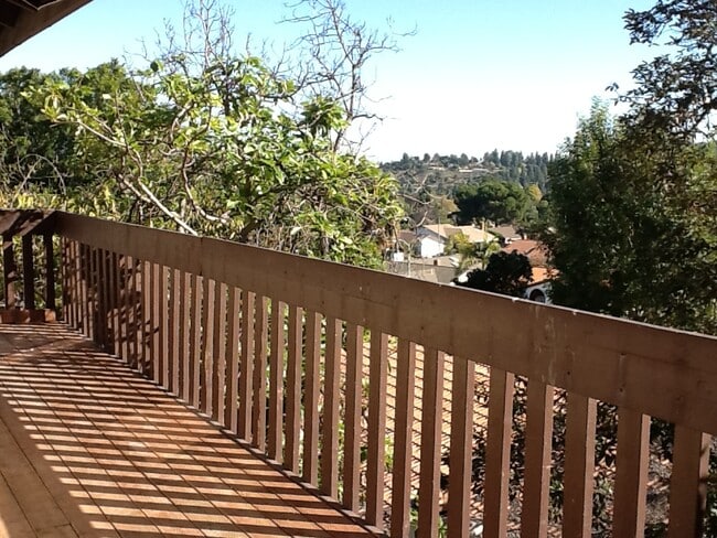 Building Photo - 15422 Circle Ridge Ln