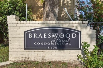 Building Photo - 8100 Creekbend Dr