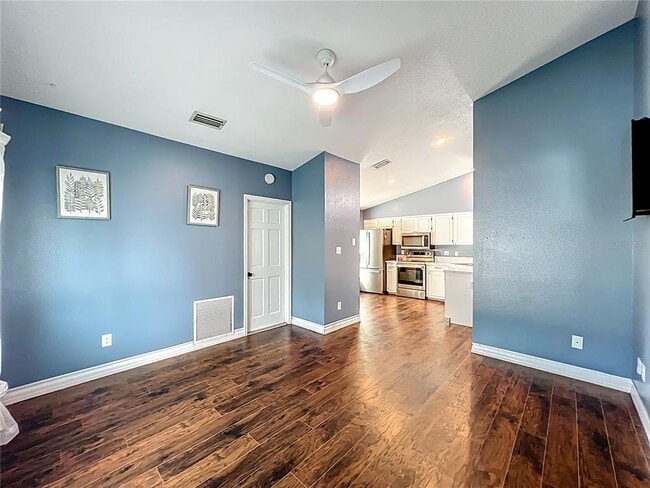 Building Photo - 4942 Eden View Ct
