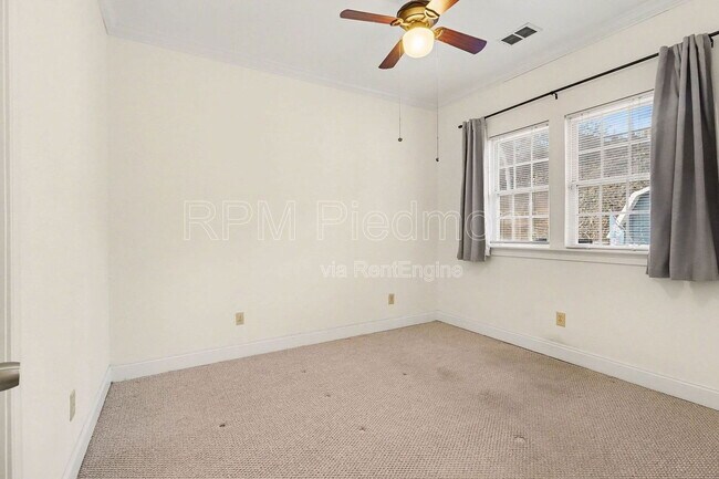 Building Photo - 160 Ormond St SE