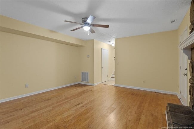 Building Photo - 7591 Beverly Dr