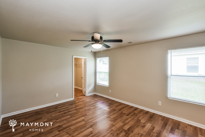 Building Photo - 236 Farmington Dr