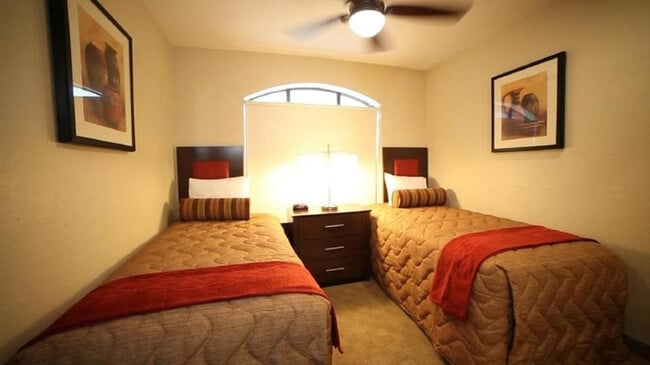 Building Photo - 6302 E Camelback Rd