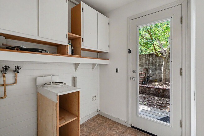 Building Photo - Winter Duplex - VPM215153W-4