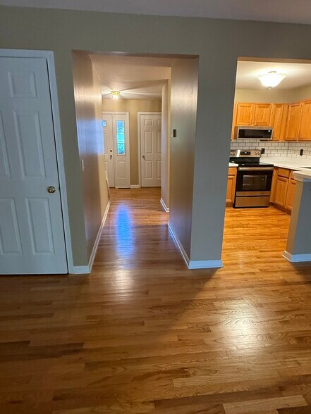 Building Photo - 4272 Anguilla Dr