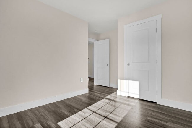 Building Photo - Cozy 3-Bedroom Home in Belvedere Plantation