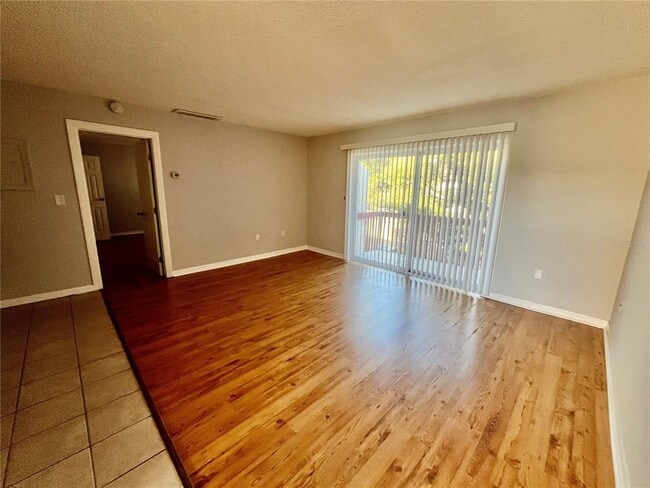 Building Photo - 2701 Hidden Lake Dr N