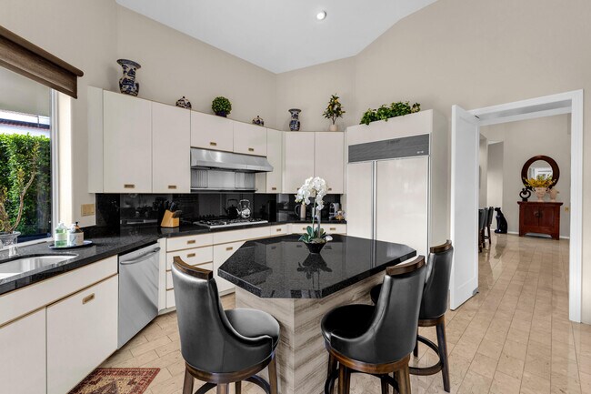 Building Photo - 75273 Spyglass Dr