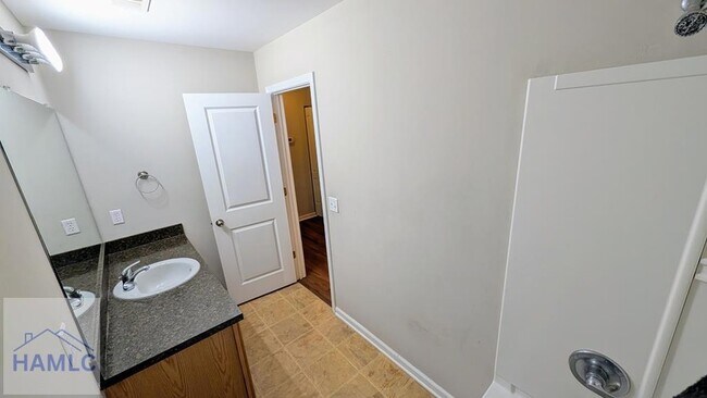 Building Photo - 418 Valdez Ct