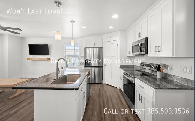 Building Photo - 4891 N Nile Dr