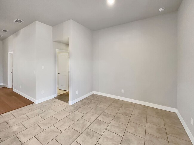 Building Photo - Fabulous 3/2/2 home in Bell Farms - Cooper...