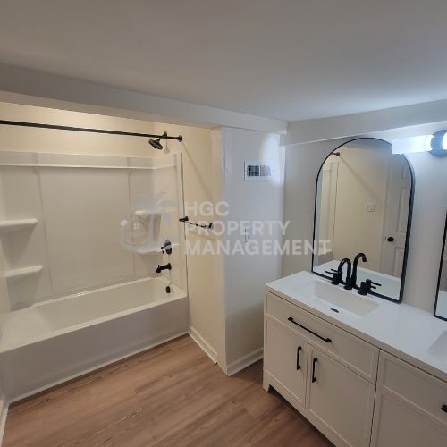 Building Photo - 1004 Ware St