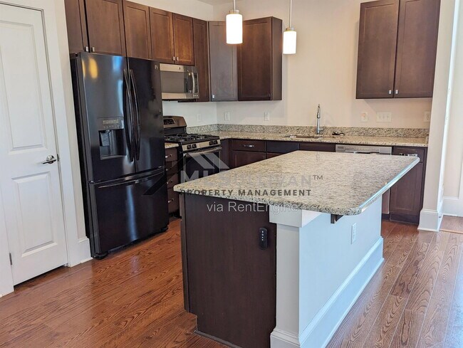 Building Photo - 375 Avett Dr
