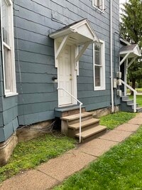 Building Photo - 926 Columbia Ave