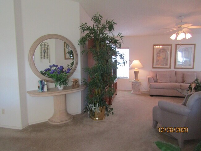 Building Photo - 7940 Meadowlark Ln
