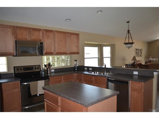 Building Photo - 5750 Los Palma Vista Dr