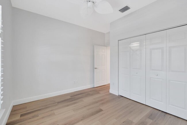 Building Photo - 7575 Doubleton Dr