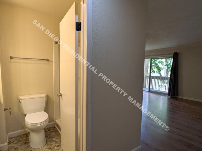 Building Photo - Charming Studio near the PB, the Bay and t...