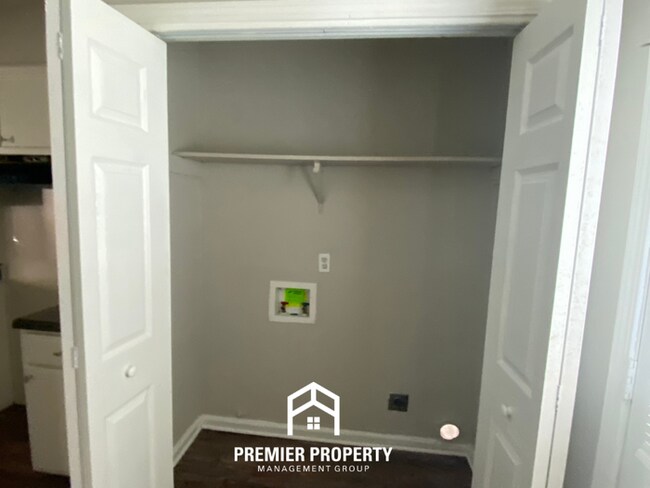 Building Photo - Millington Charm | 3BR/2BA with High Vaulted Ceilings & Rustic Fireplace