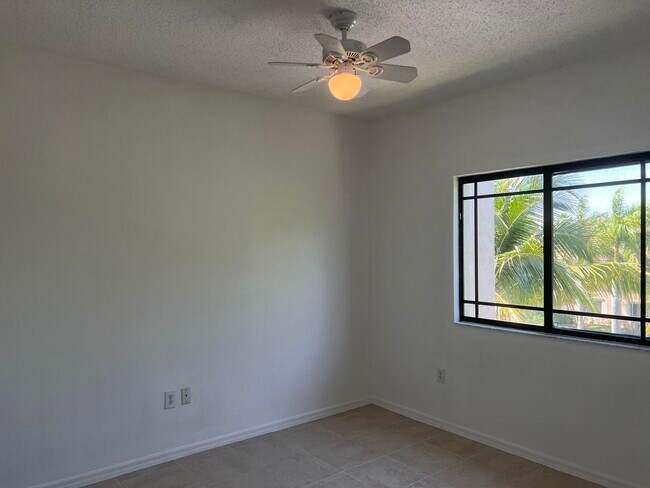 Building Photo - 2812 Grande Pkwy