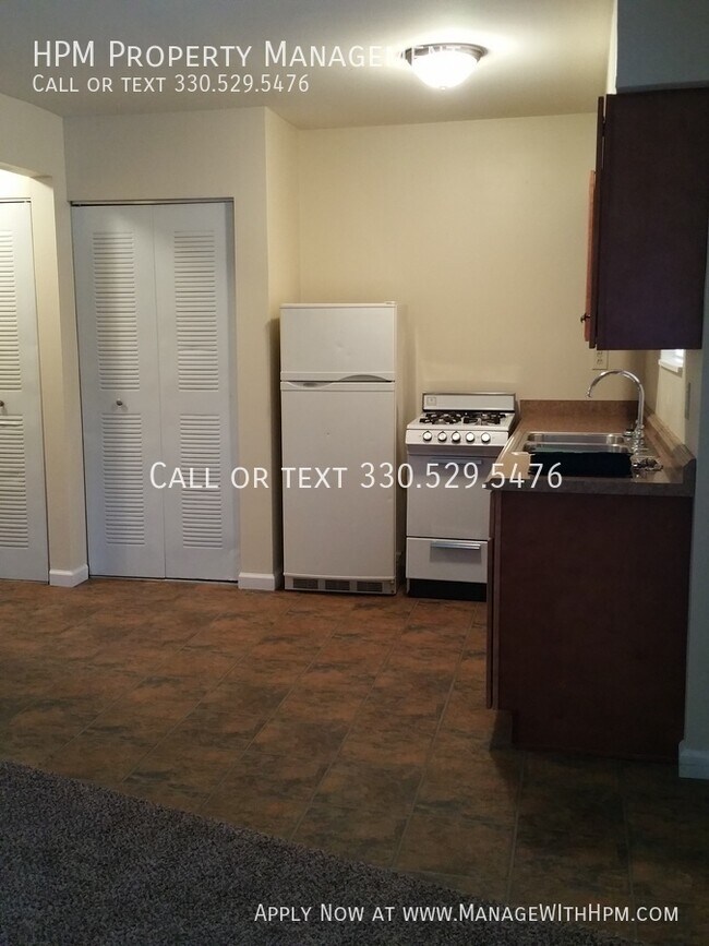 Building Photo - 2365 Newton-
